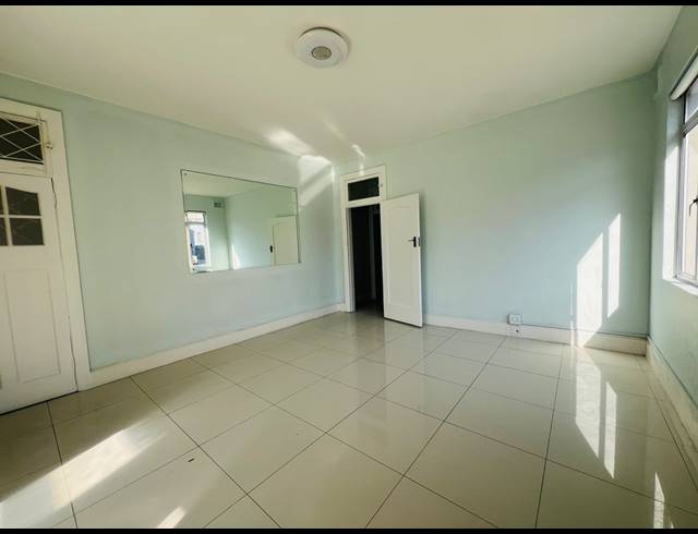 1.5 BEDROOM APARTMENT TO LET IN MORNINGSIDE